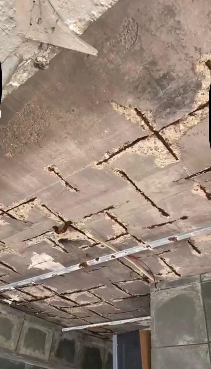 Corrosão das armaduras de aço em laje de concreto